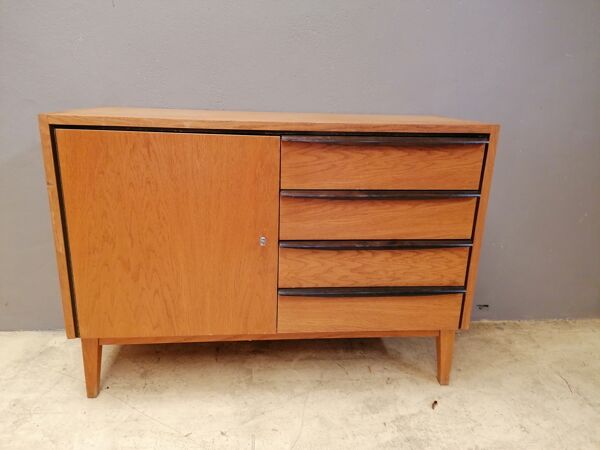 Cmmode vintage en bois, ex Tchécoslovaquie, style scandinave, 1960