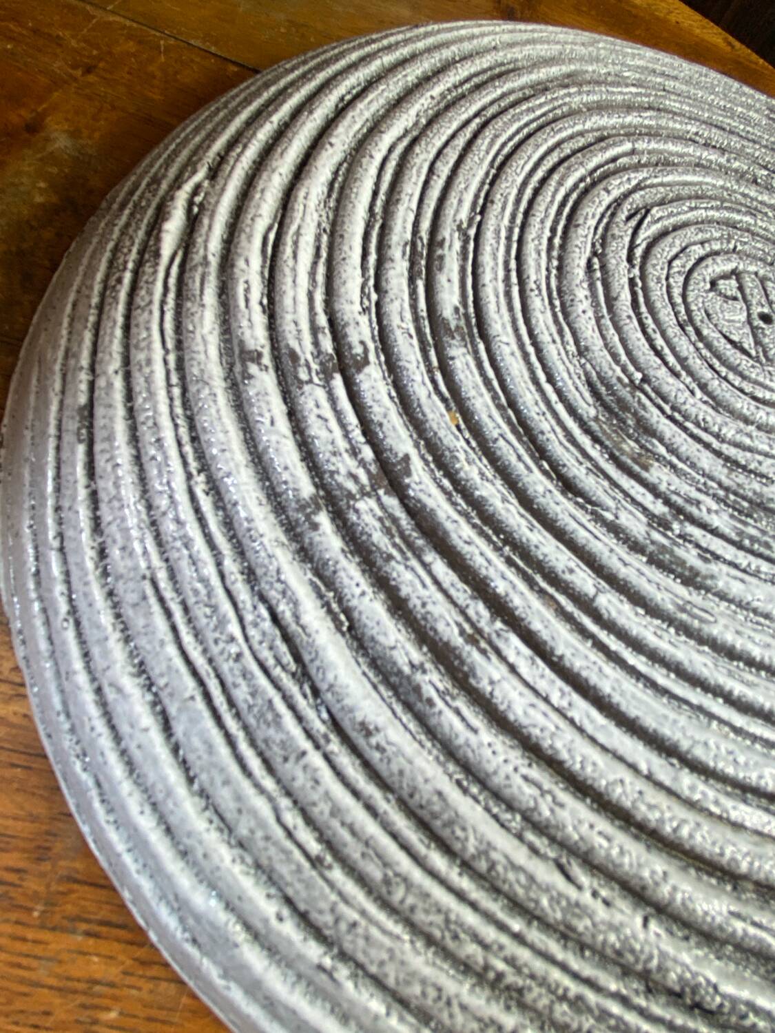 Ceramic serving dish