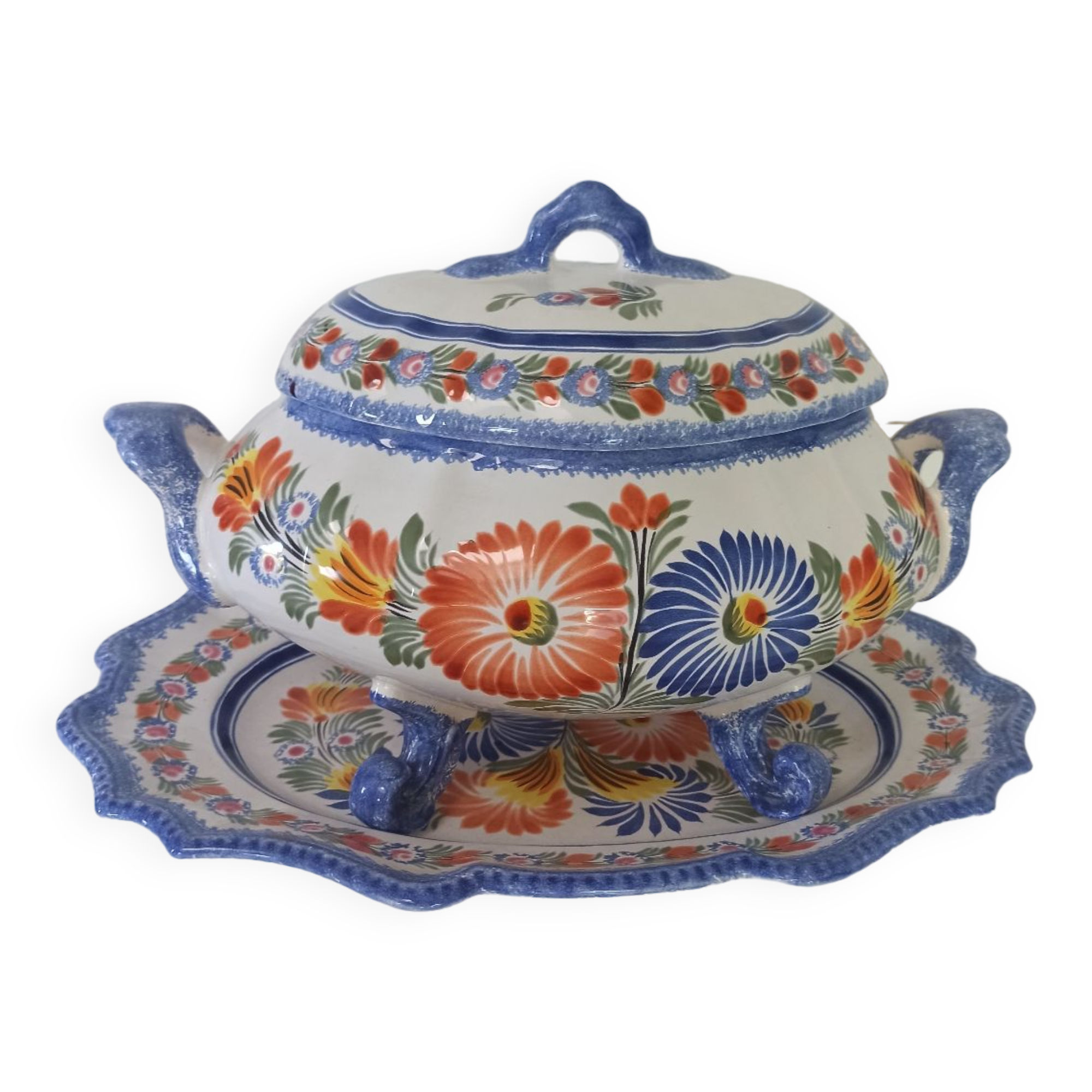 Tureen and its presentation dish Henriot Quimper