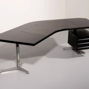 Osvaldo Borsani for Tecno ‘T96’ executive corner desk in black lacquered wood