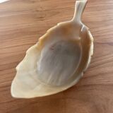 Bakelite pocket emptier