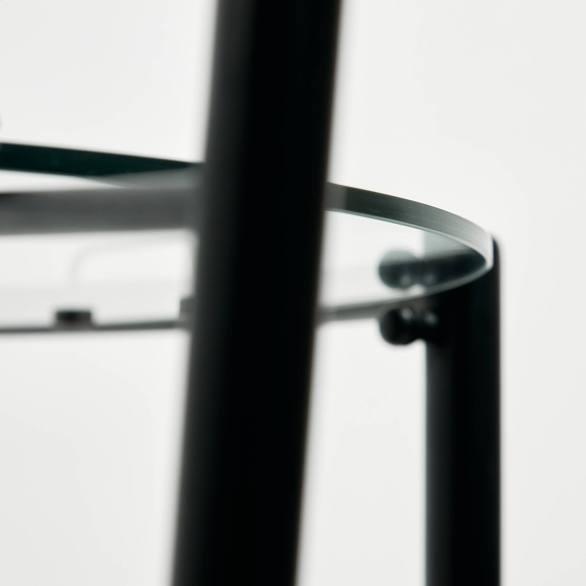 MK10872 Postmodern armchair and table, Set of 2