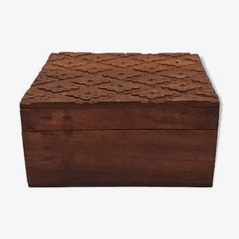 Rectangular wooden box deco in relief 15 cm x 13 cm