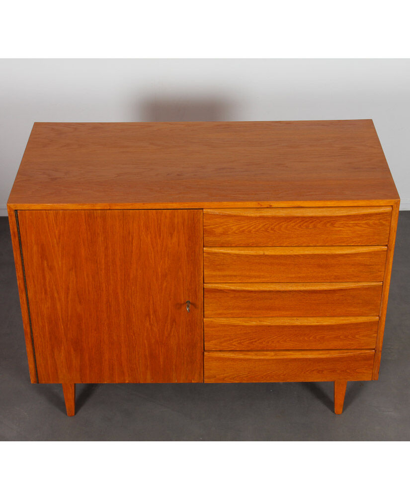 Czech dresser edited by Drevozpracujici podnik, 1960