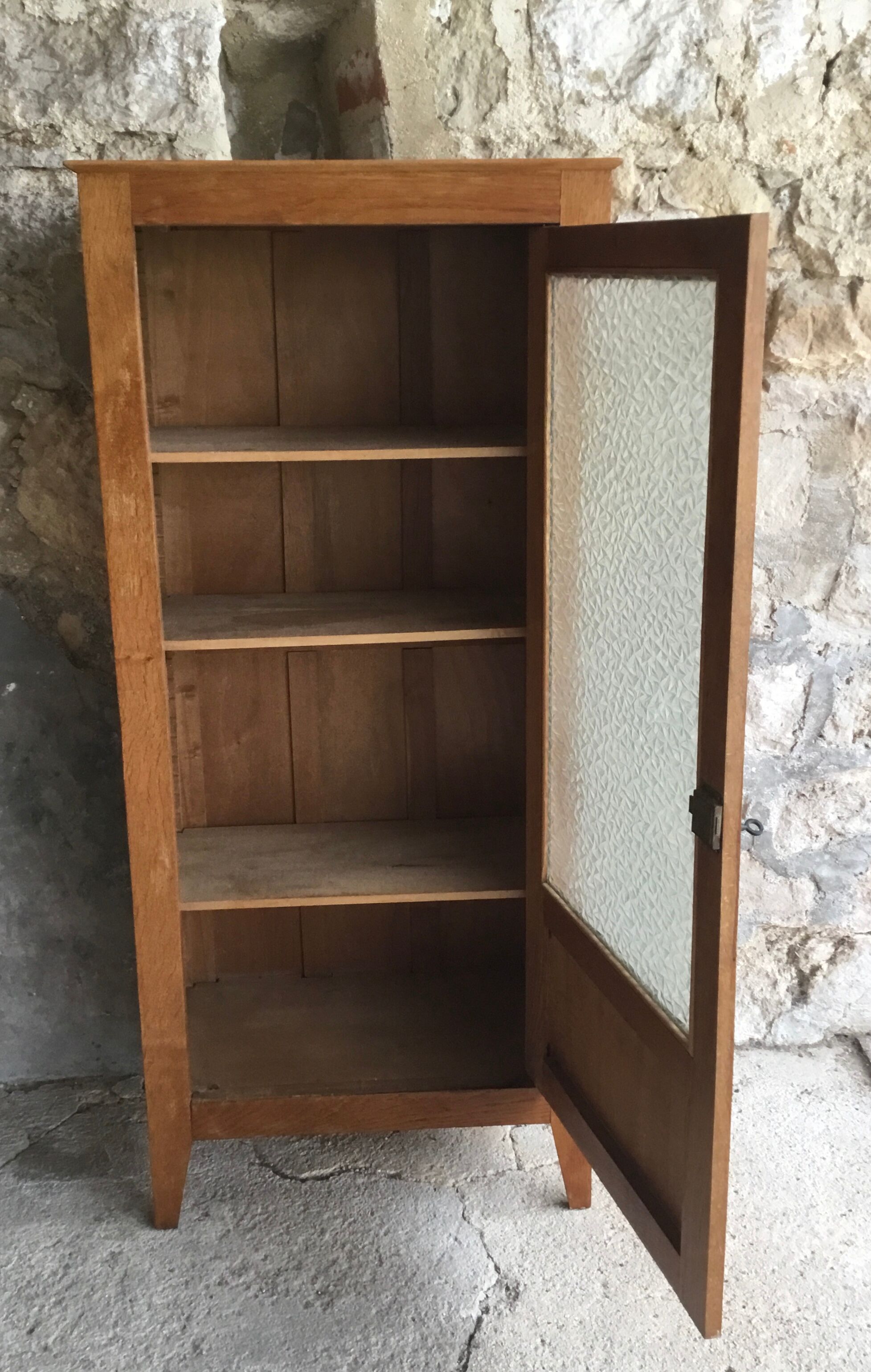 Vitrine d’école vintage - 1960