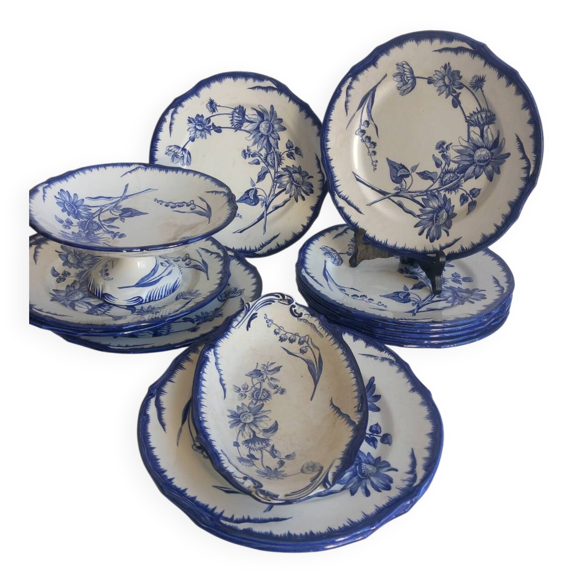 Elegant antique set in fine porcelain from Creil &