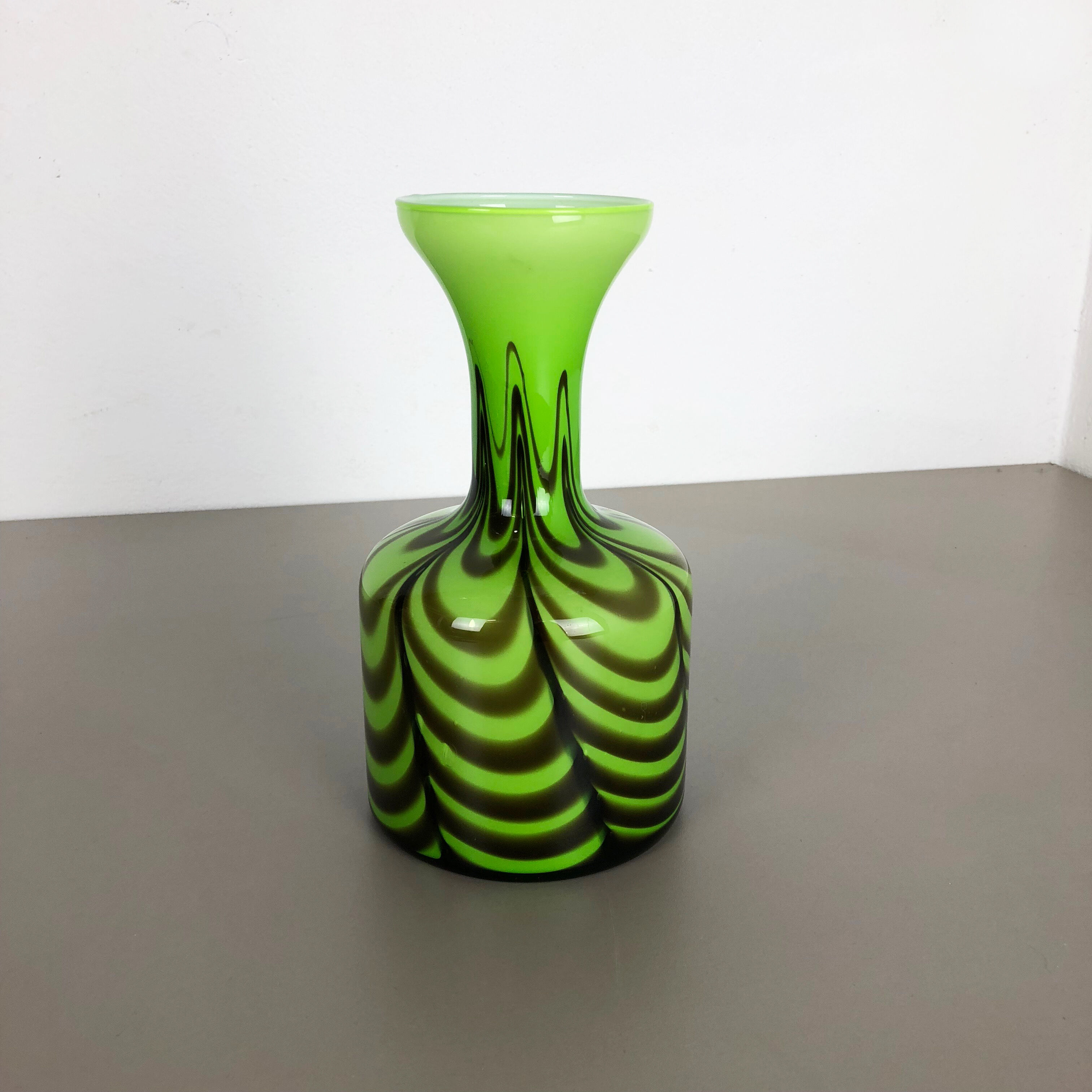 Large Green Vintage Pop Art Opaline Florence Vase Design 1970s Italy