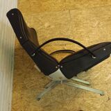 Tecno P40 chaise longue  , cuir noir