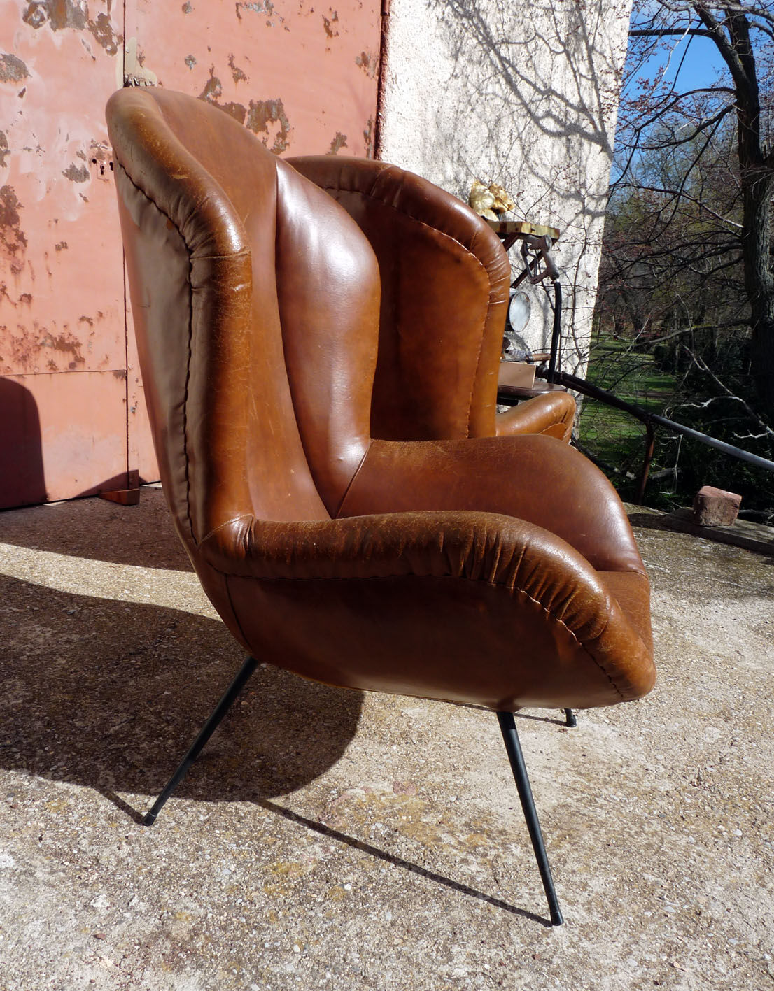 Paire de fauteuils vintage pieds compas années 60
