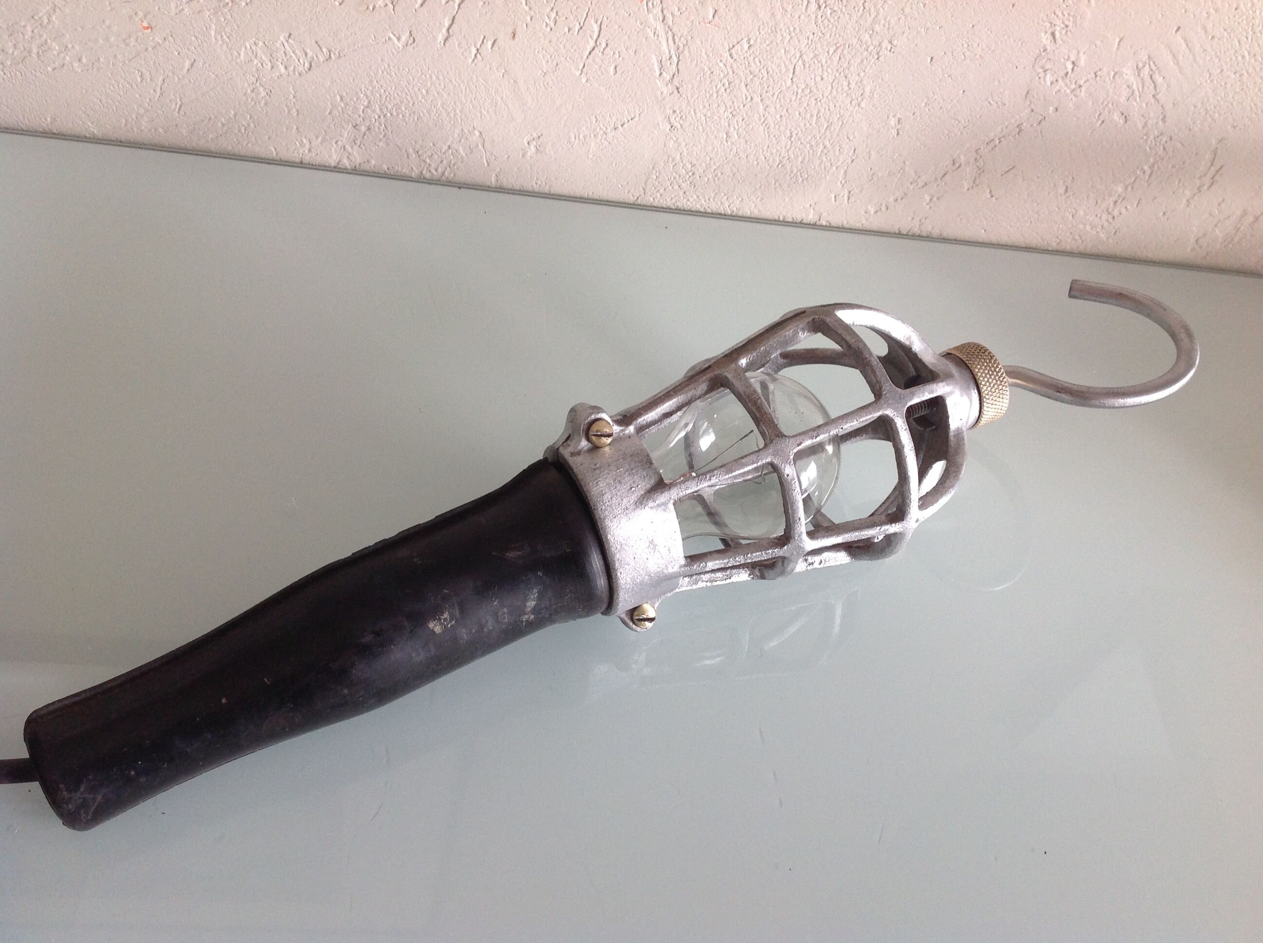 The Pyle National Company lamp 40-50
