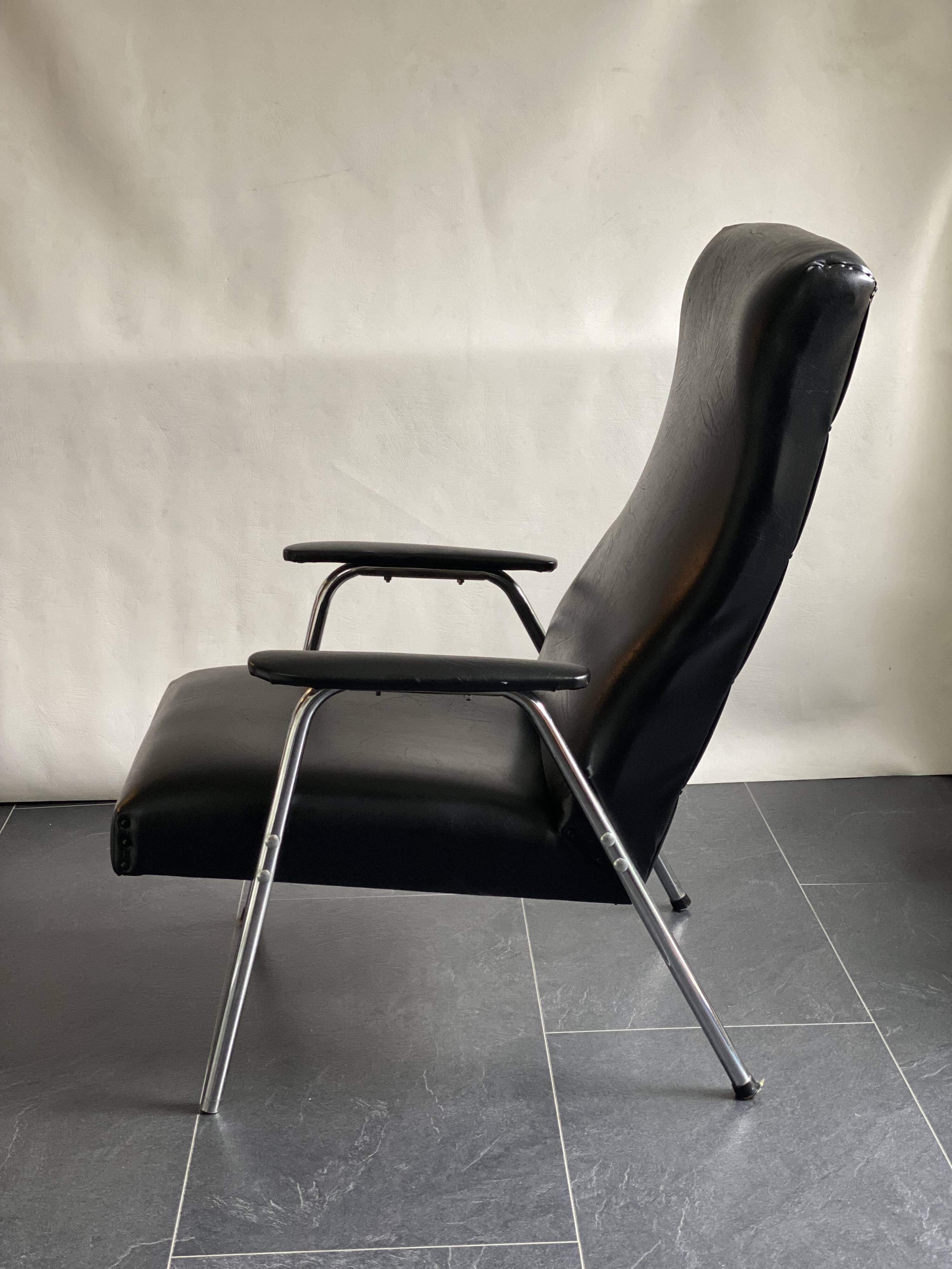 Pair of Bauhaus Style Arm Chairs