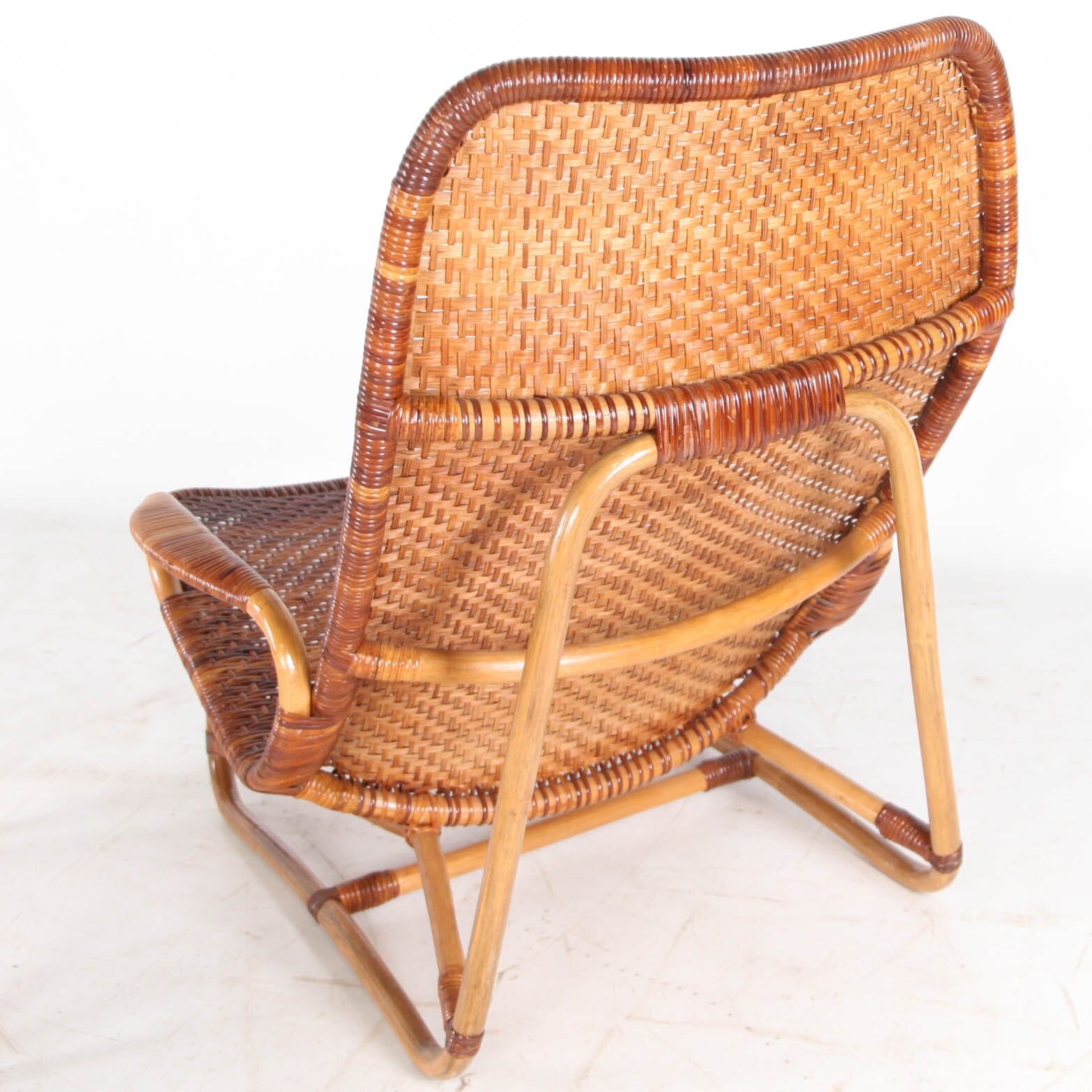 Chaise longue by Yuruzu Yamakawa