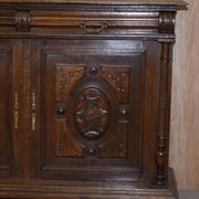 Armoire Néerlandaise Sculptée en Chêne Massif Début XIXe Siècle