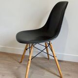Chair shells Design Charles & Ray Eames
