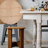 Oval solid wood table "Café Crème" Kumquat