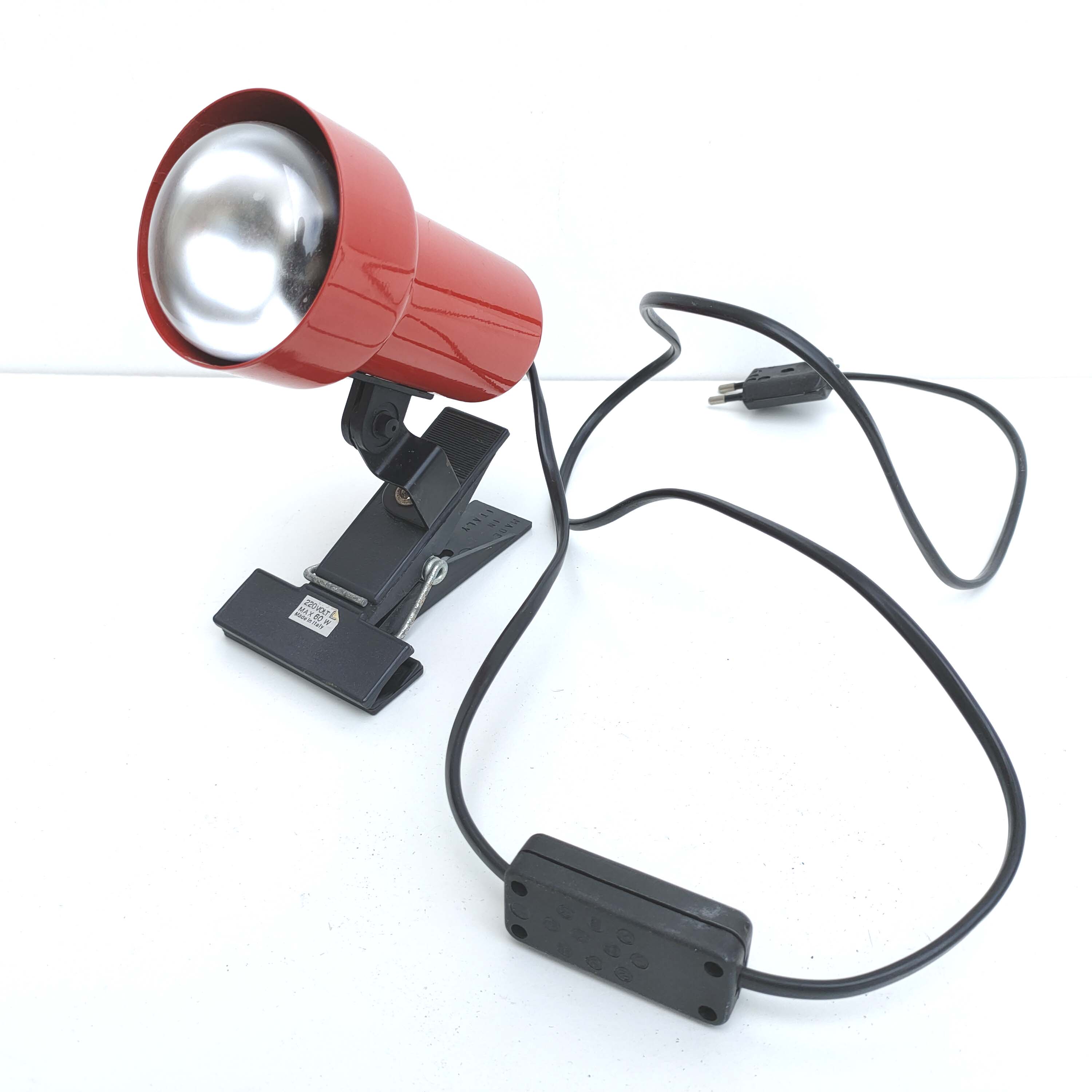 Spot with pliers made in Italy