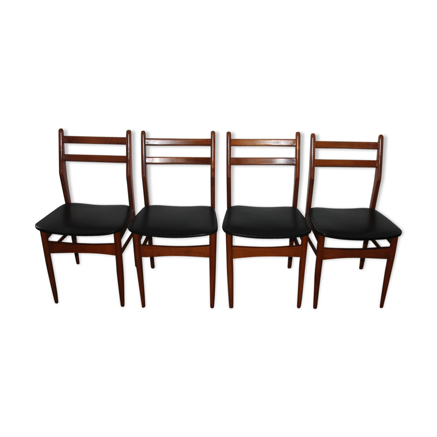 Lot 4 scandinavian chairs from the 60s