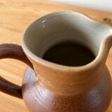Pitcher in glazed sandstone