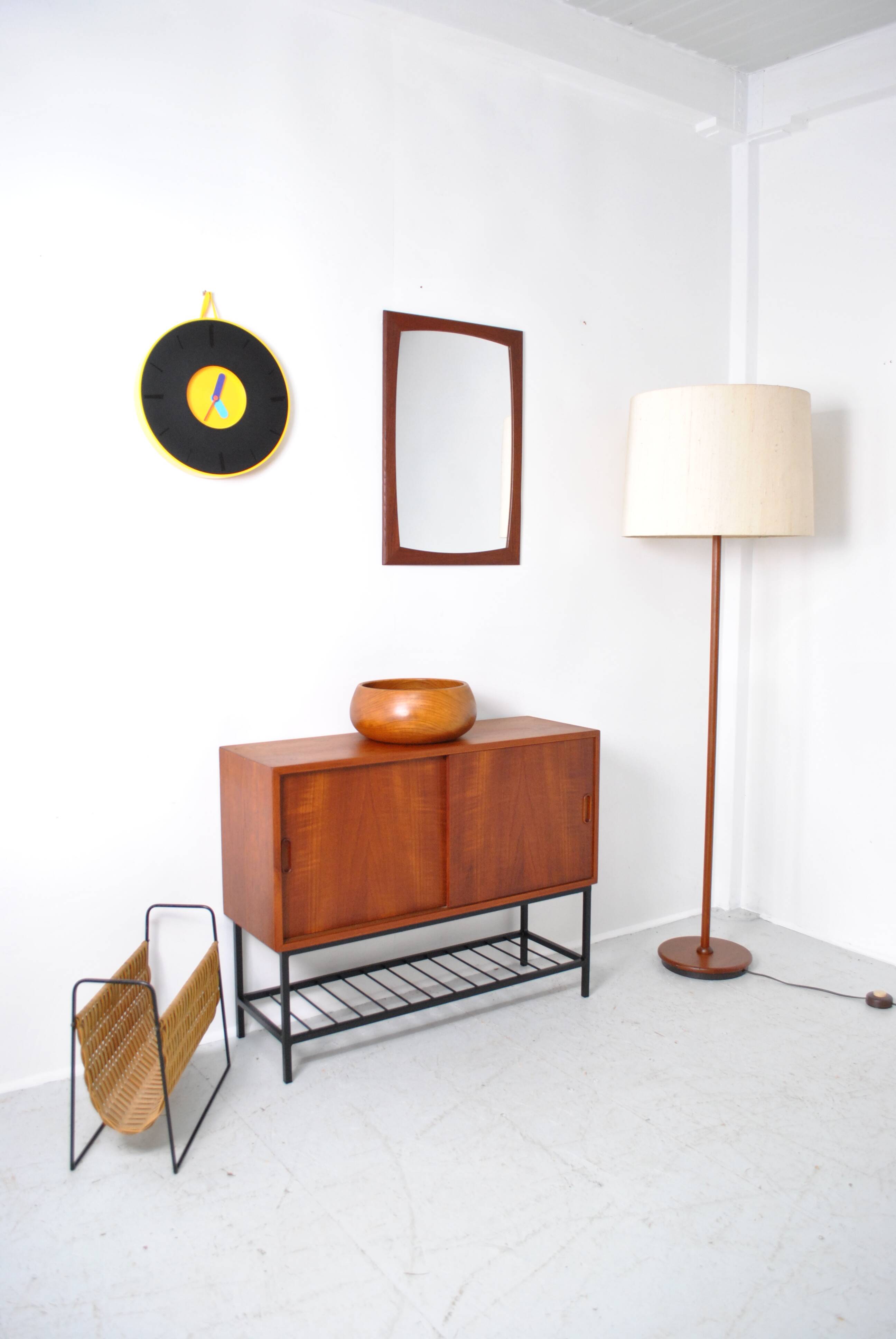 Magazine holder 1970