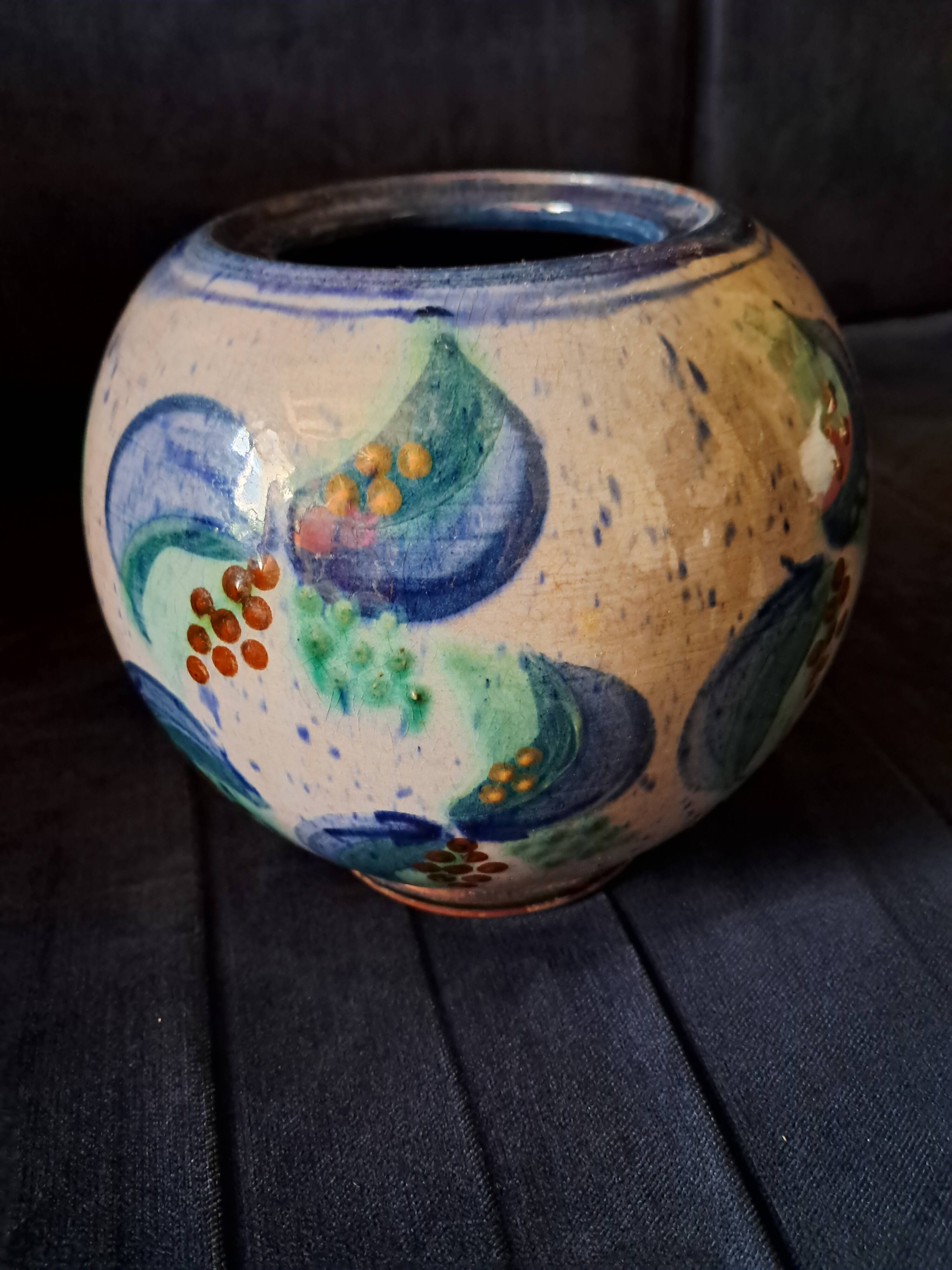 Vintage round vase