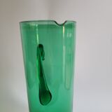 Pichet en verre vert
