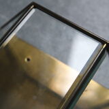 Wall sconce in brass and glass