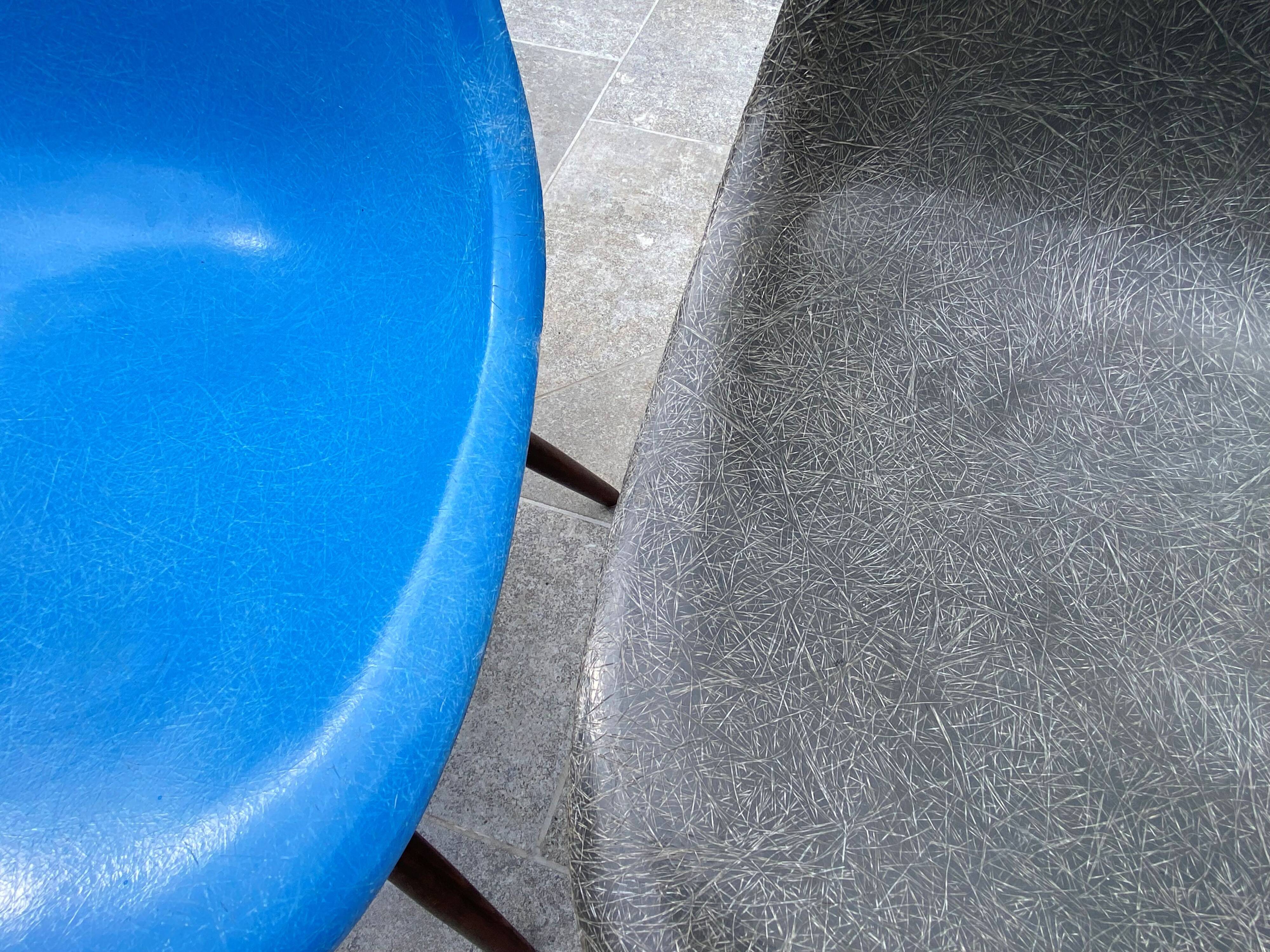 Lot of 4 DSW chairs in walnut fiber by Eames Herman Miller, vintage