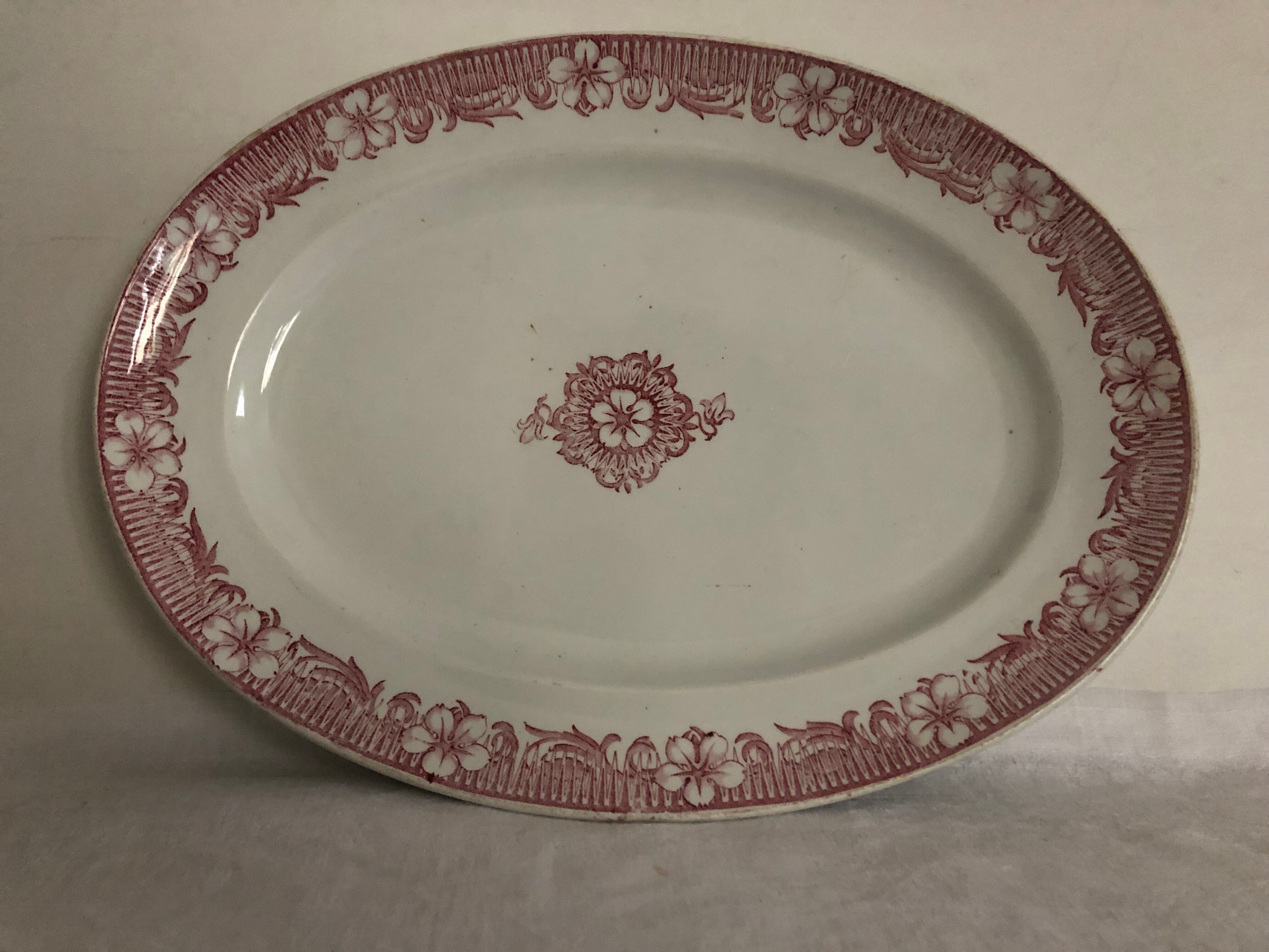 Oval flat - Creil and Montereau - Iron Land - Lily