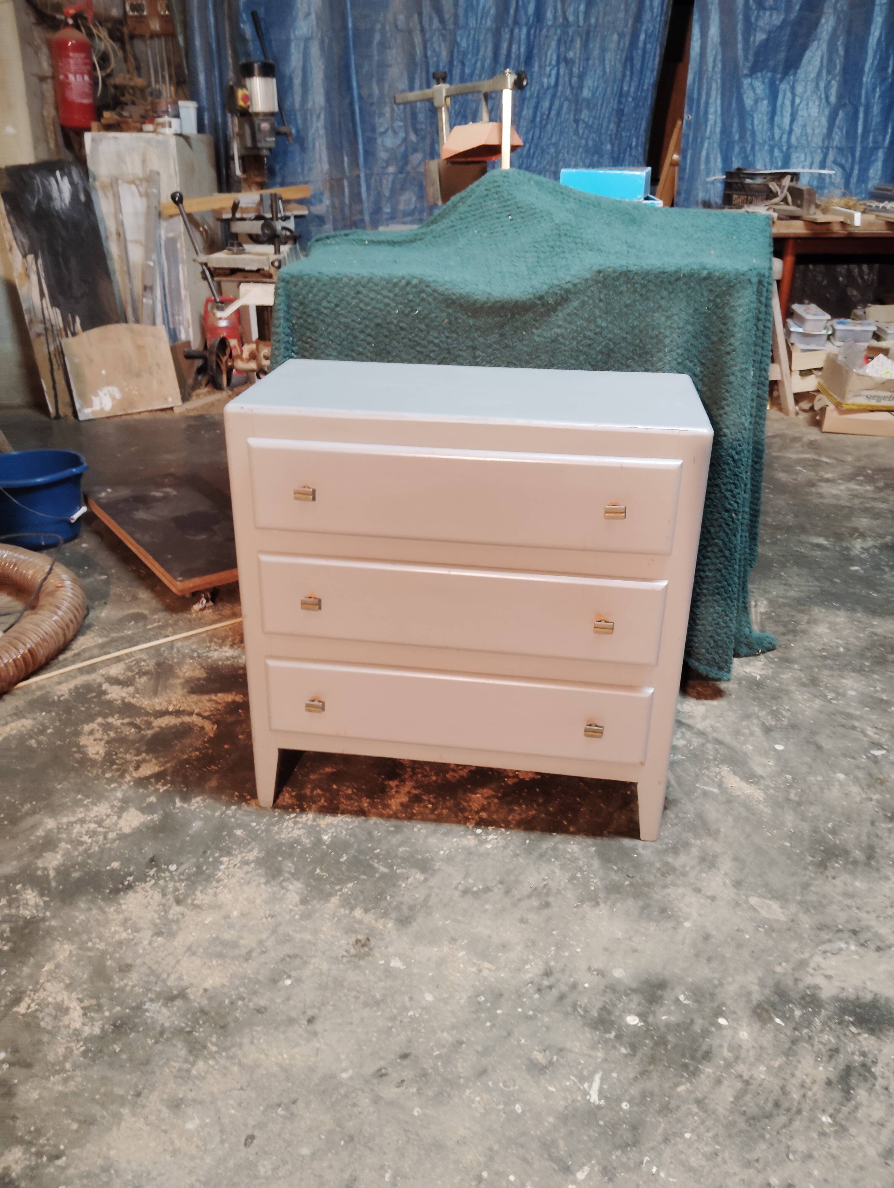 Petite commode vintage