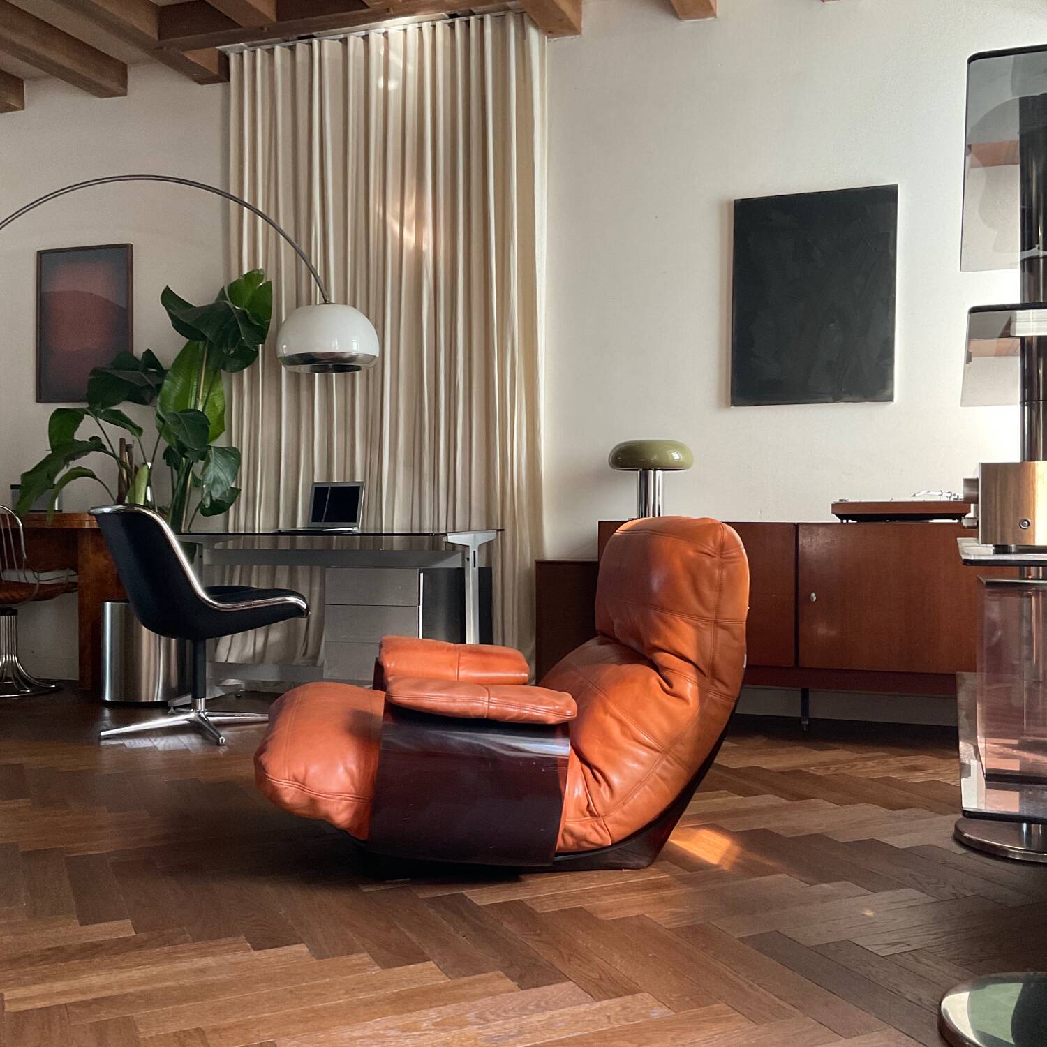 Marsala leather armchair Ligne Roset vintage 1970s