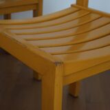 6 stackable wooden chairs
