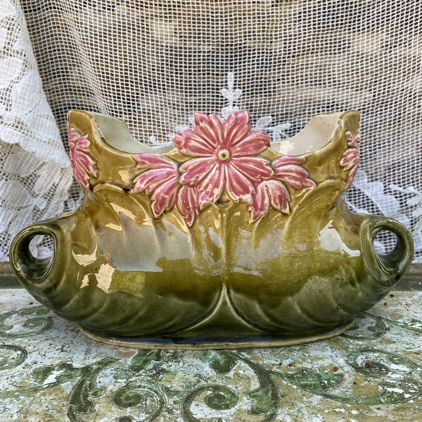 Art Nouveau slipware jardinière