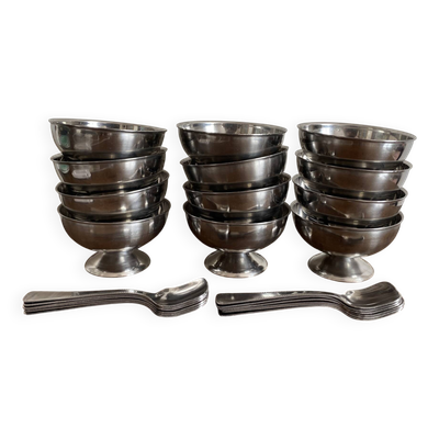 Coupes à glace en inox et cuillères