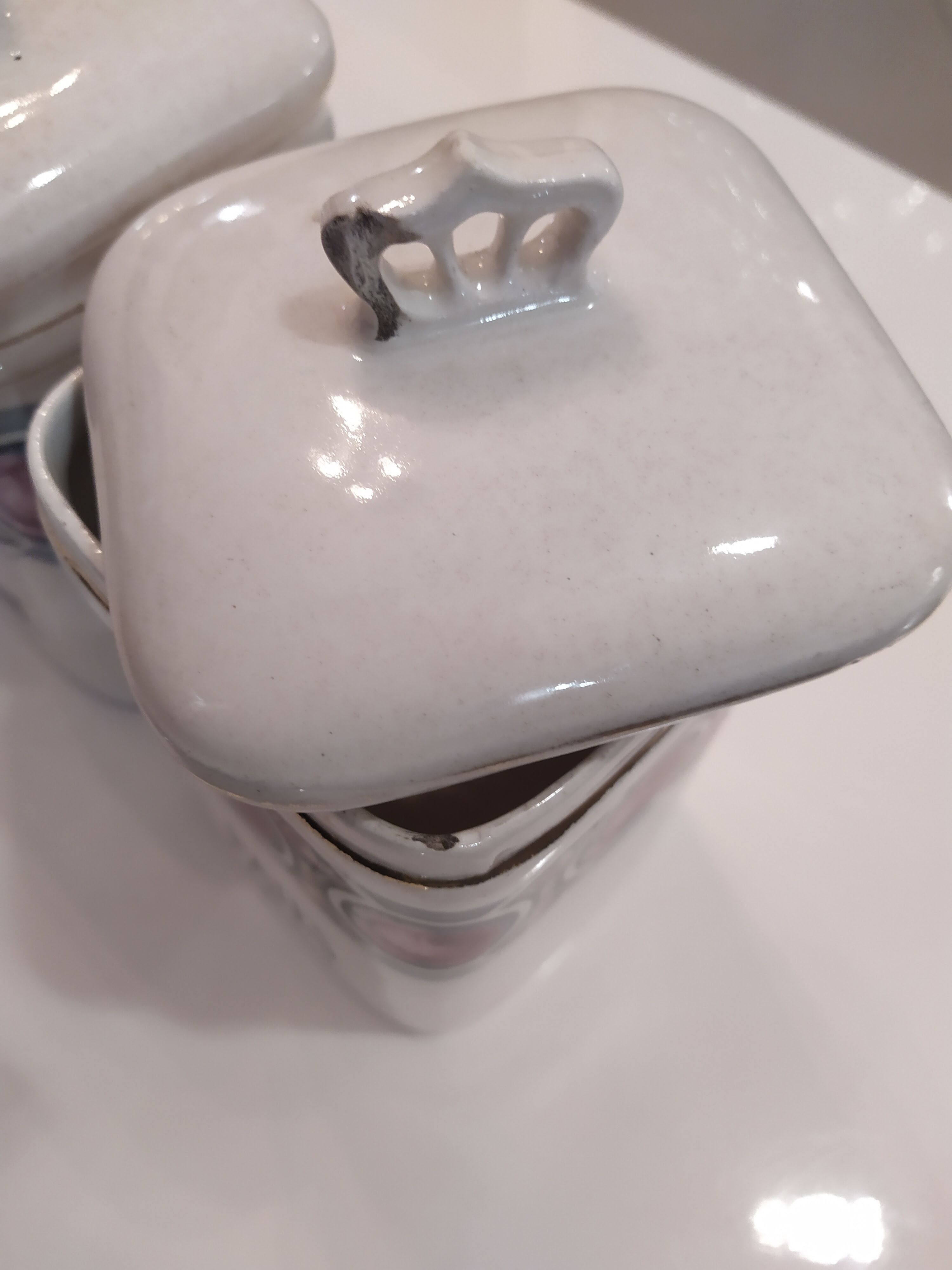 Pots en porcelaine pour cuisine