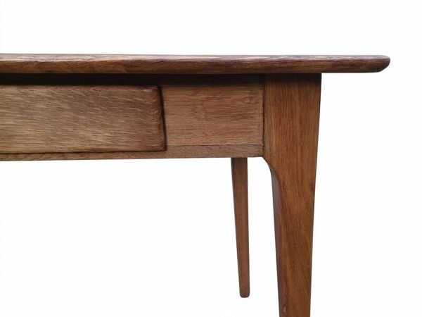 Table bureau, de cuisine, table d’appoint ancienne en chêne vintage 1950