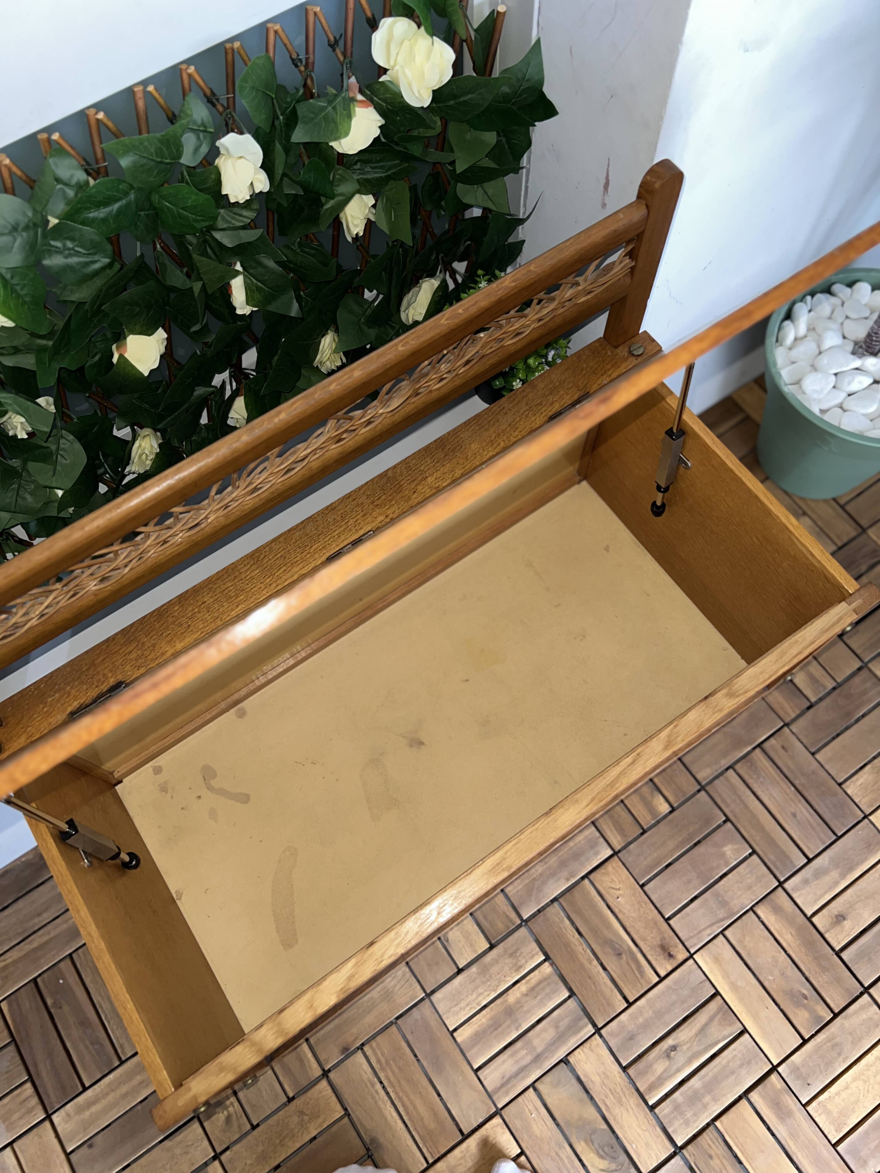 Vintage wooden chest/bench from the 60s/70s.