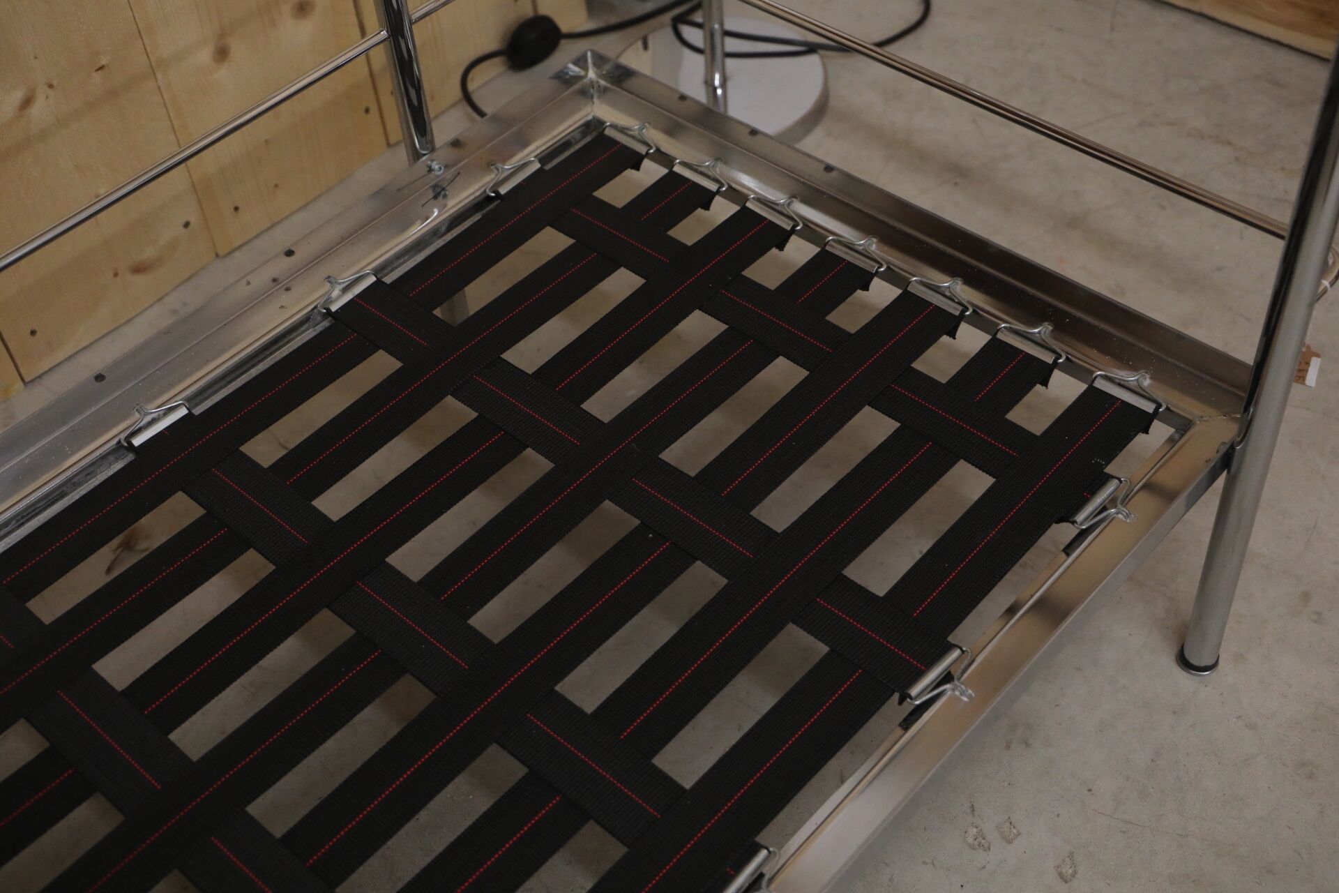 LC3 sofa by Le Corbusier, chrome and white leather