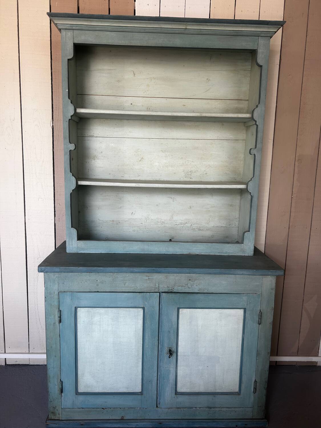 Buffet deux corps ancien – esprit campagne provençale
