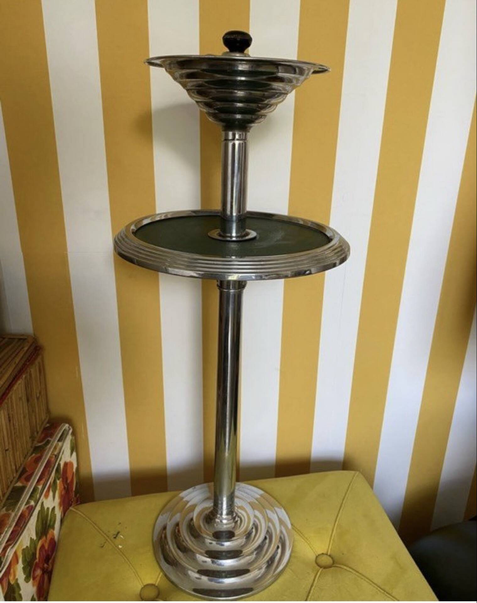 Ancien cendrier sur pied Art déco