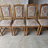 6 chaises de style en chêne massif et tissus