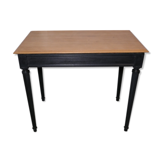 Console noire et bois brut