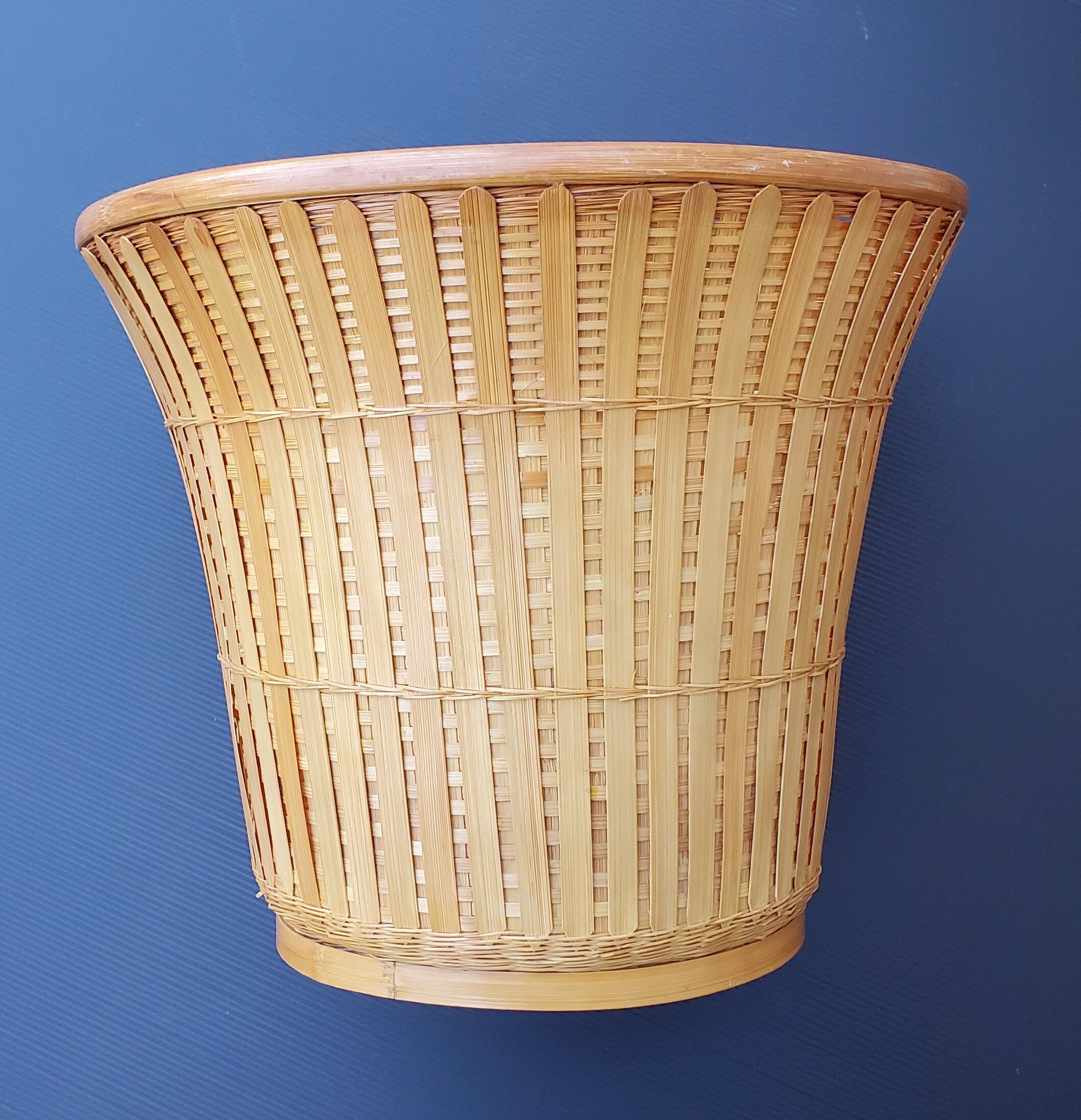 80's rattan pot cover
