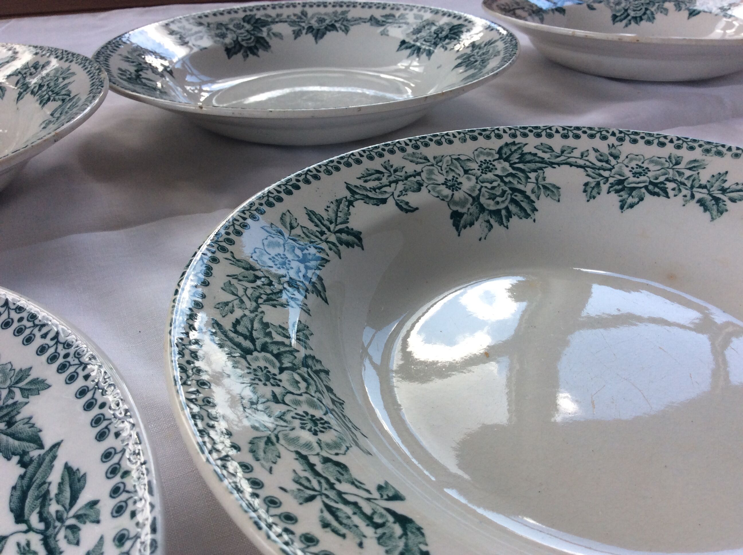 8 vintage hollow plates Terre de Fer