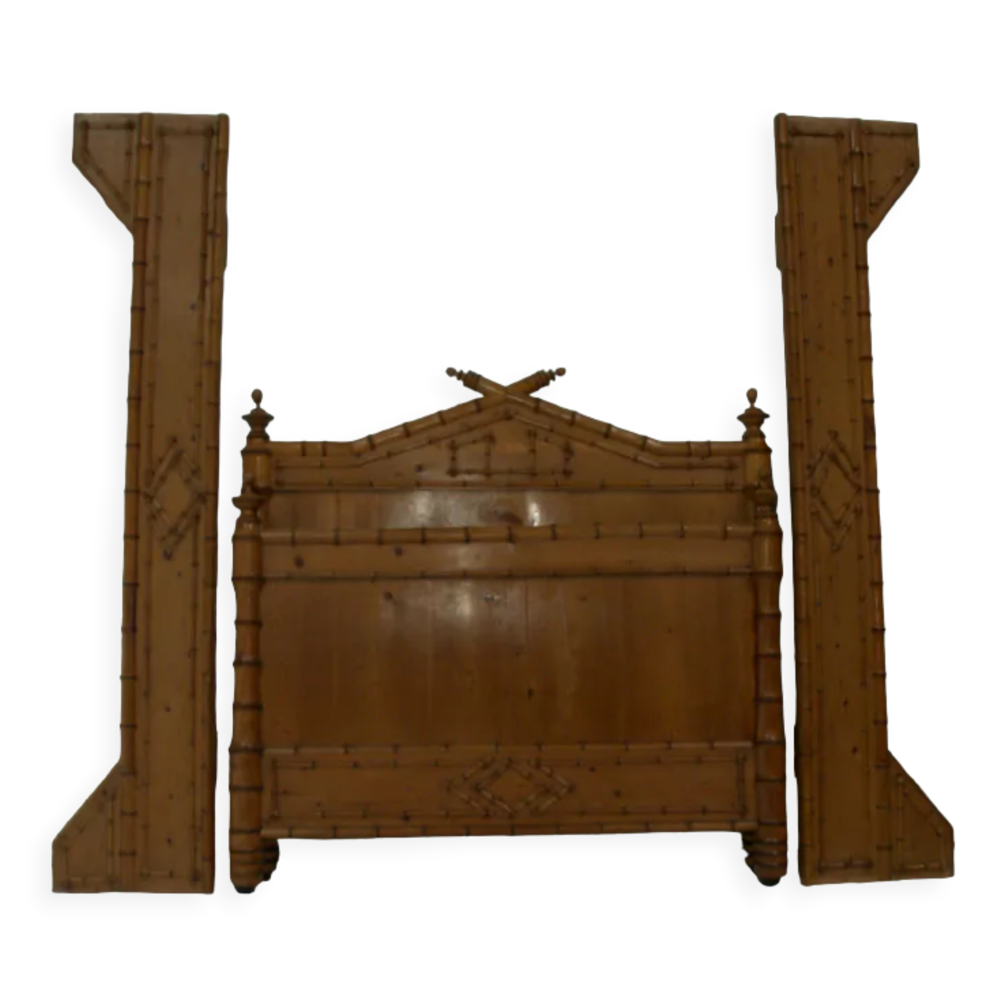 Bamboo bed 1900