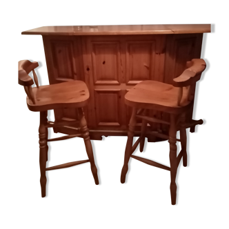 Bar with 2 stools