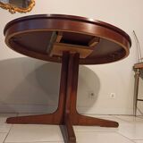 Vintage round mahogany table with central base