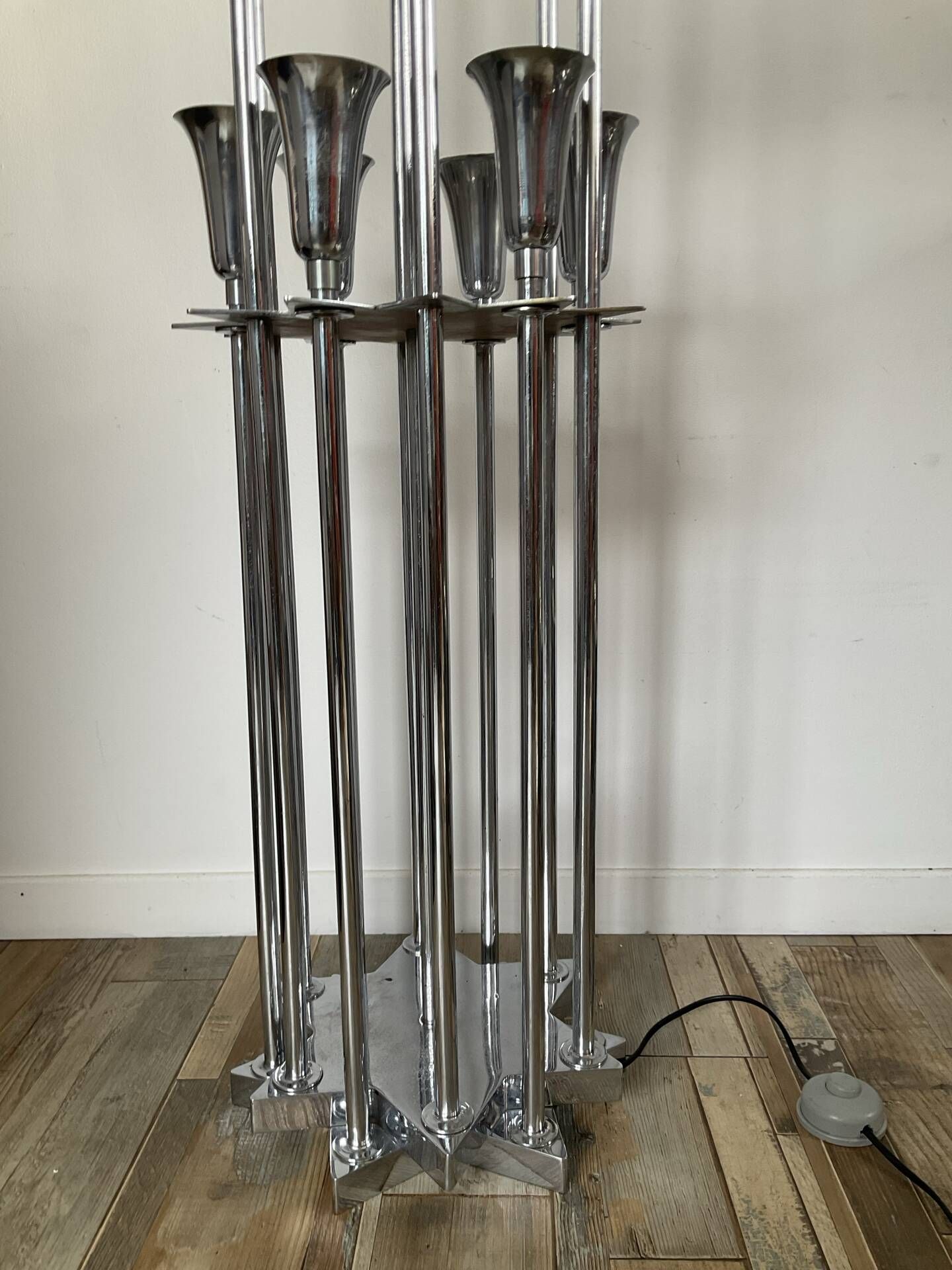1970s Space Age "trumpet" floor lamp