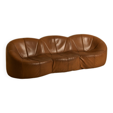"Pumpkin" 3-seater canapé in patinated brown leather by Pierre Paulin for Arti.