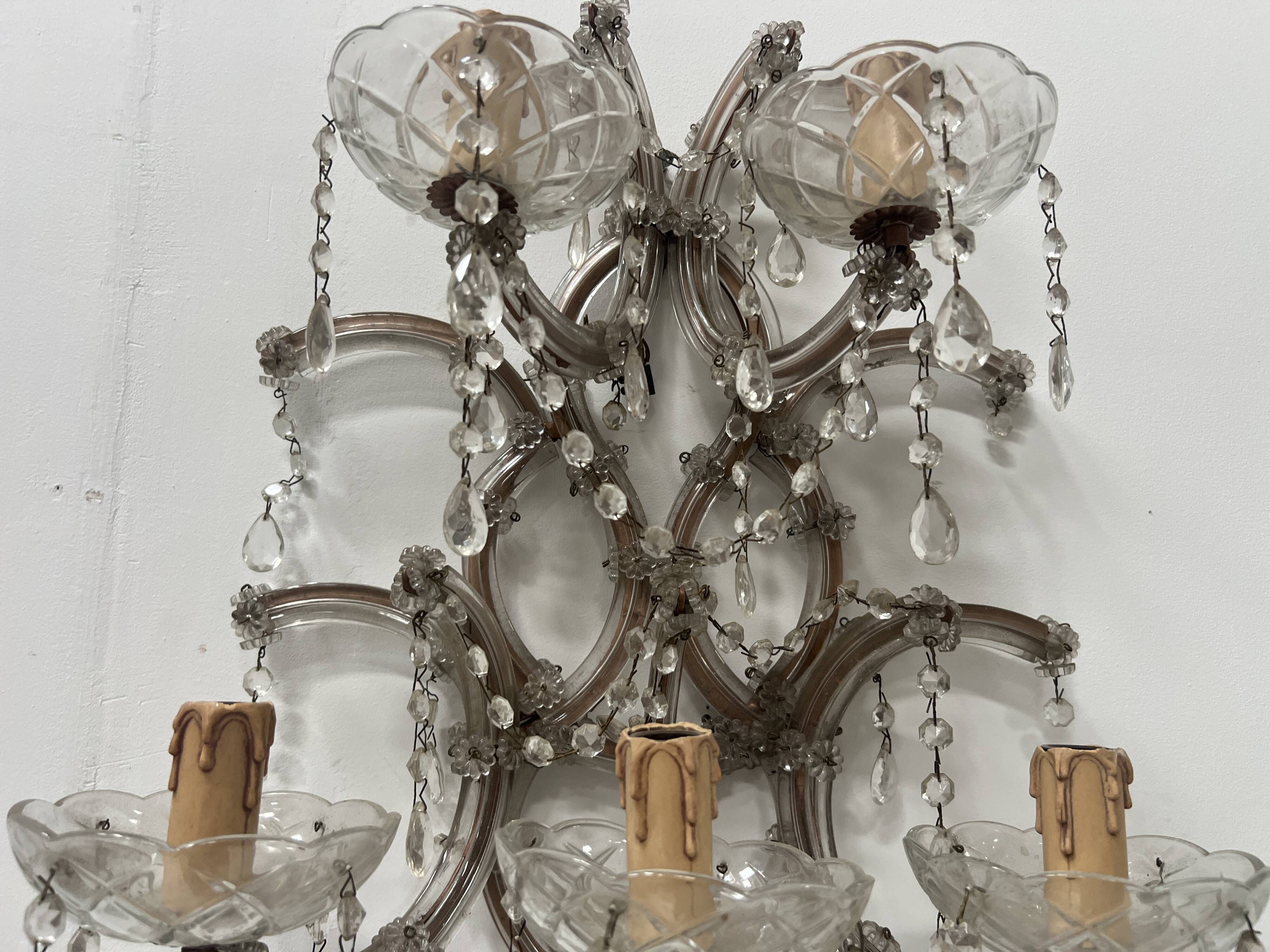 Pair of "Marie Thérèse" wall lights Brass frame glass and pendants 20th century