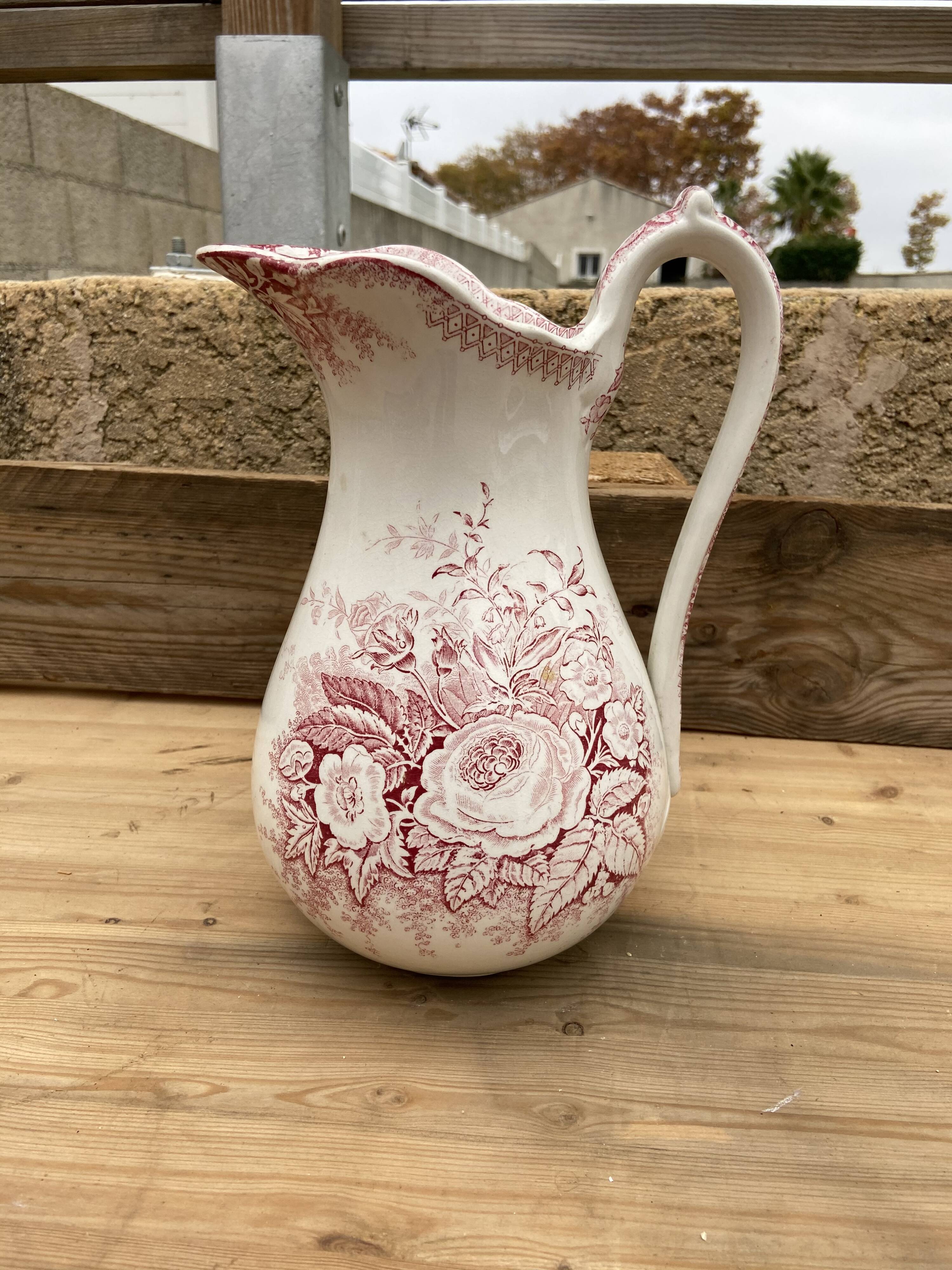 Broc Toilet Water Pitcher